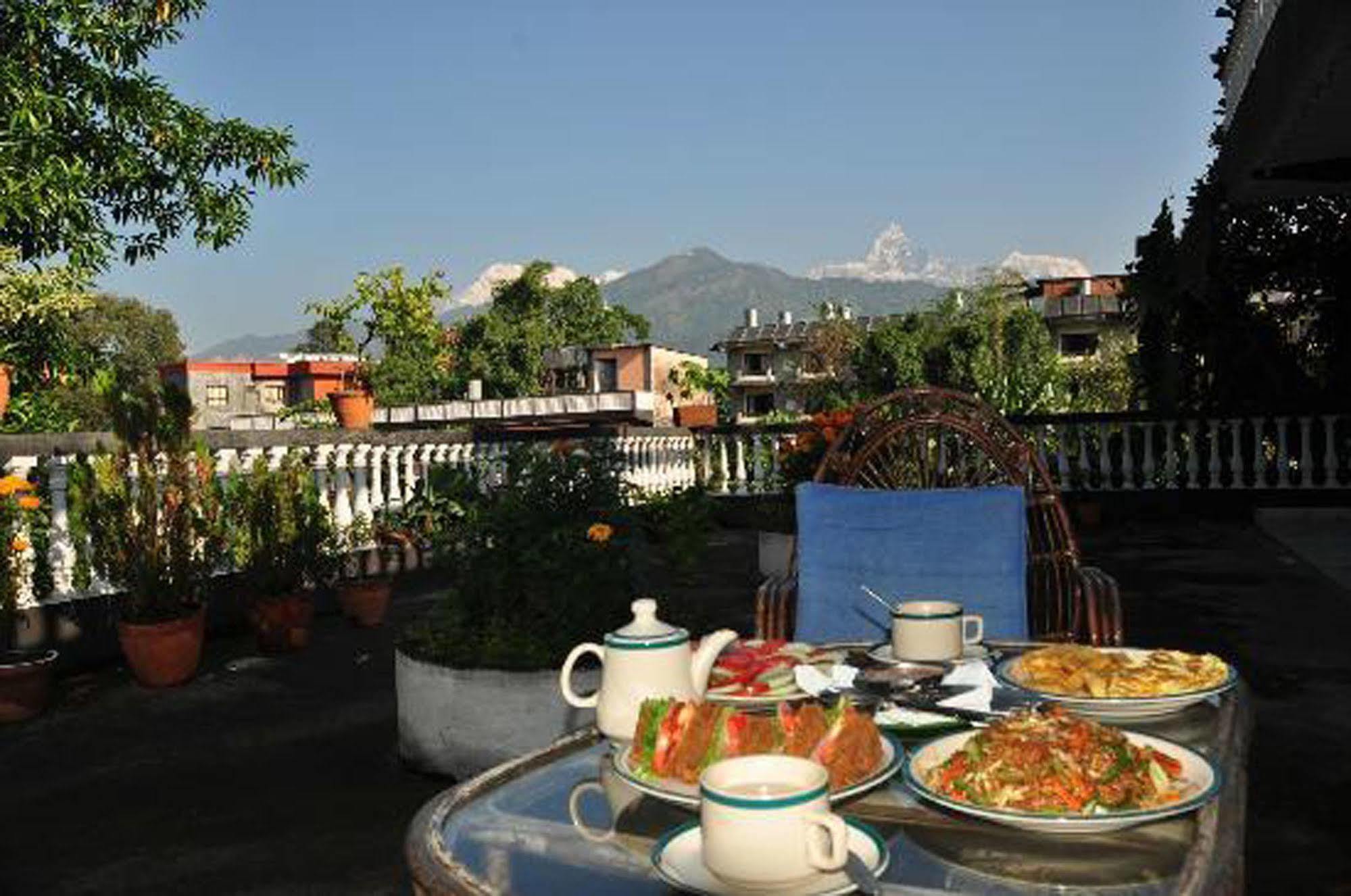 Sacred Valley Inn Pokhara Exterior foto